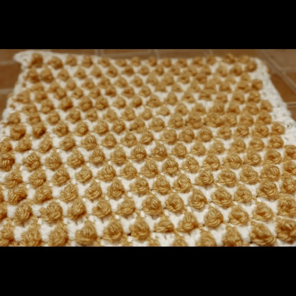 Acrylic Bobble Dishcloth W/ Tan Bobbles